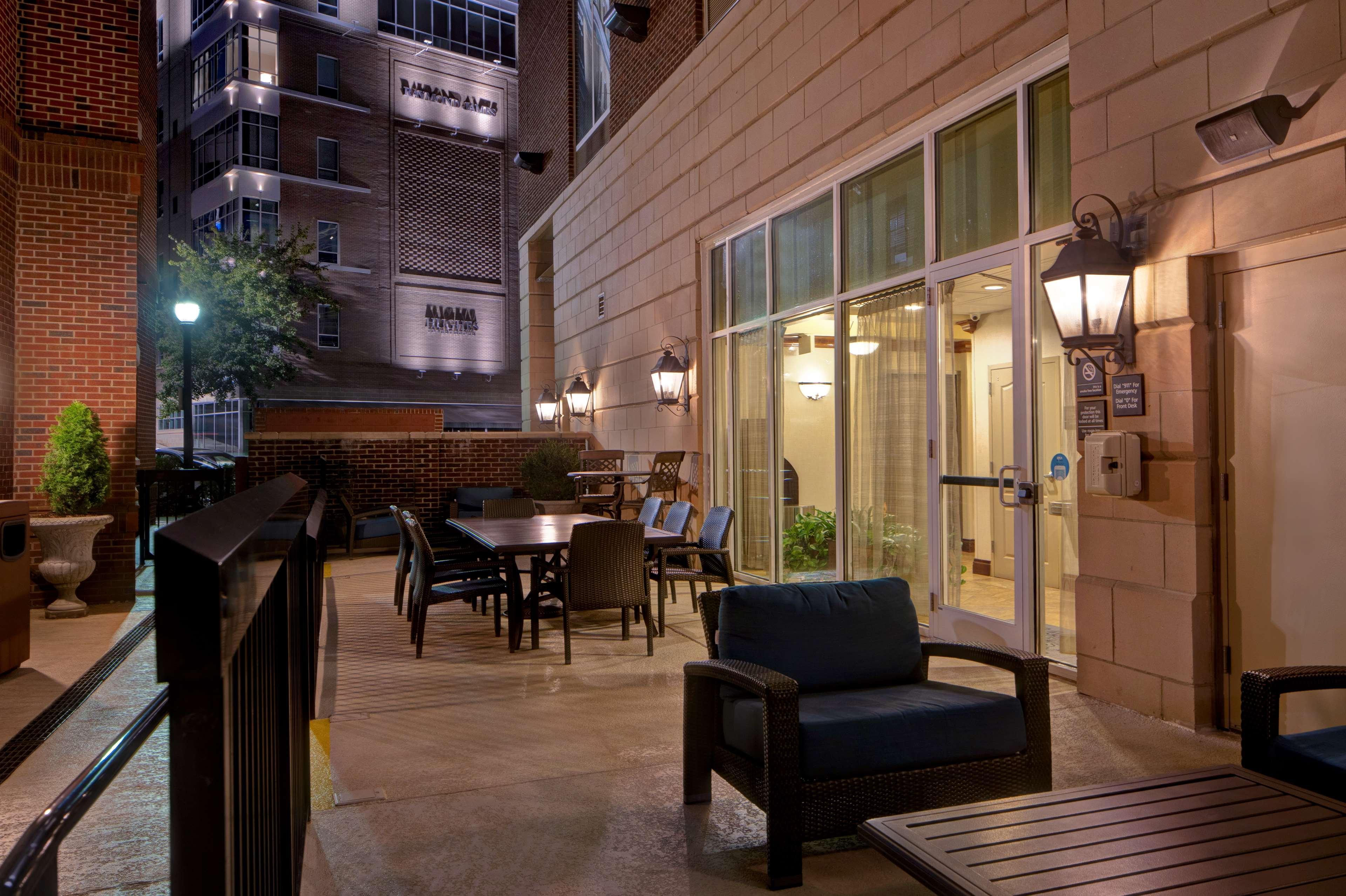 Hotel Hampton & Greenville-downtown-riverplace