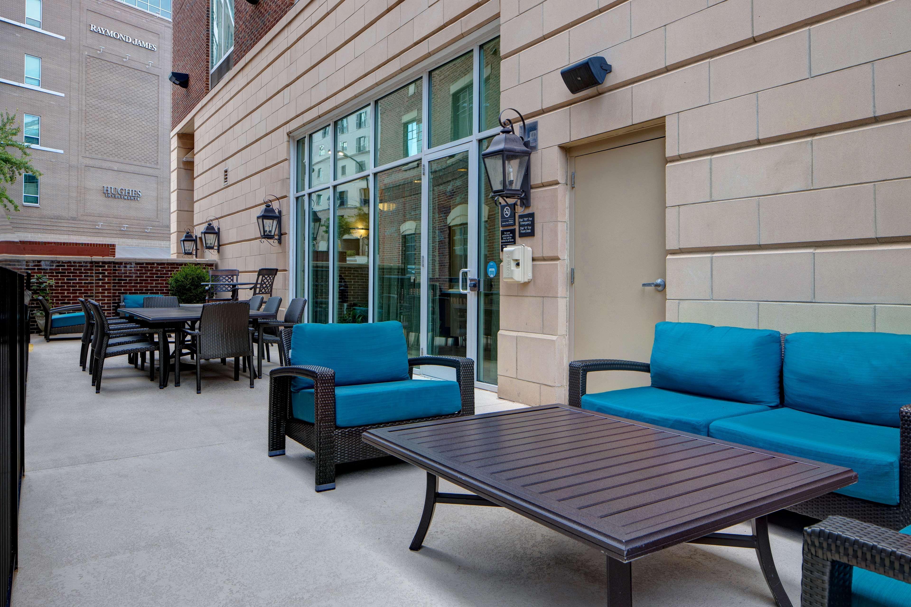 Hampton & Greenville-downtown-riverplace 3*