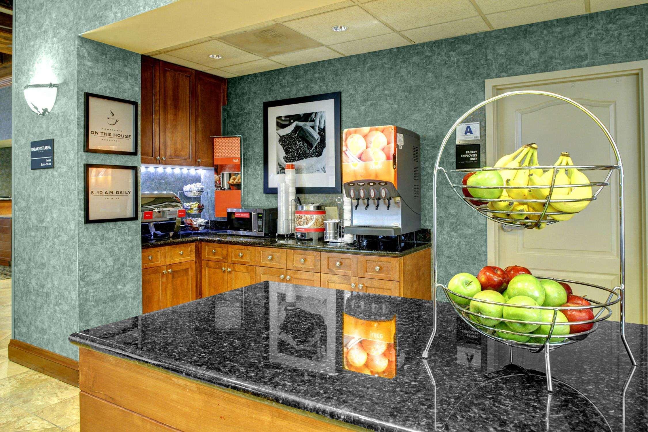 Hampton & Greenville-downtown-riverplace Hotel