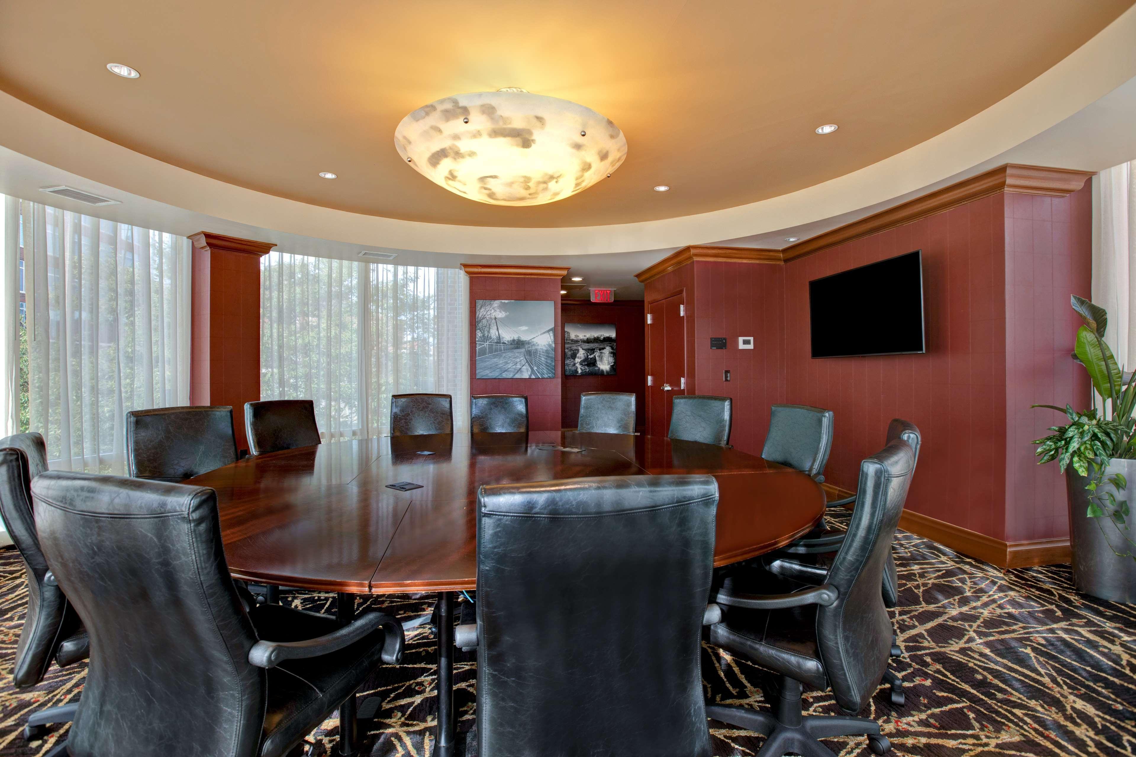 Hampton & Greenville-downtown-riverplace Hotel Greenville
