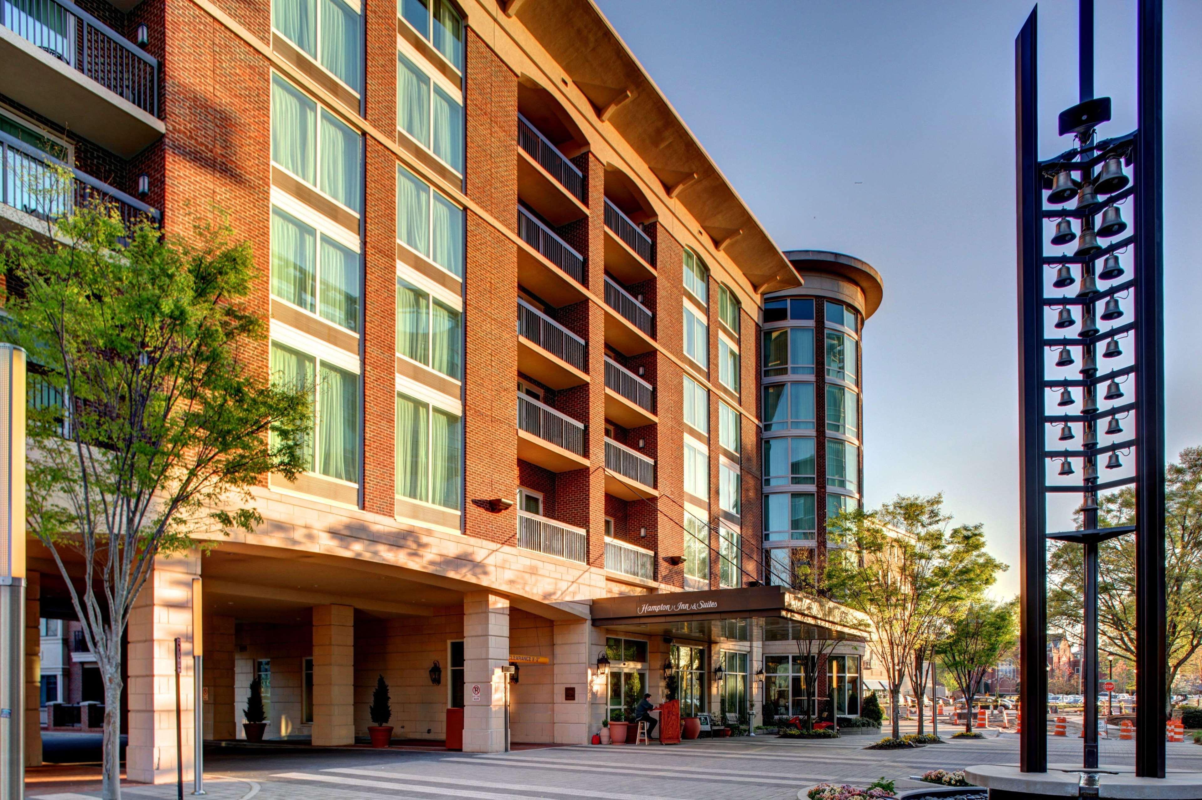 Hotel Hampton & Greenville-downtown-riverplace 3*