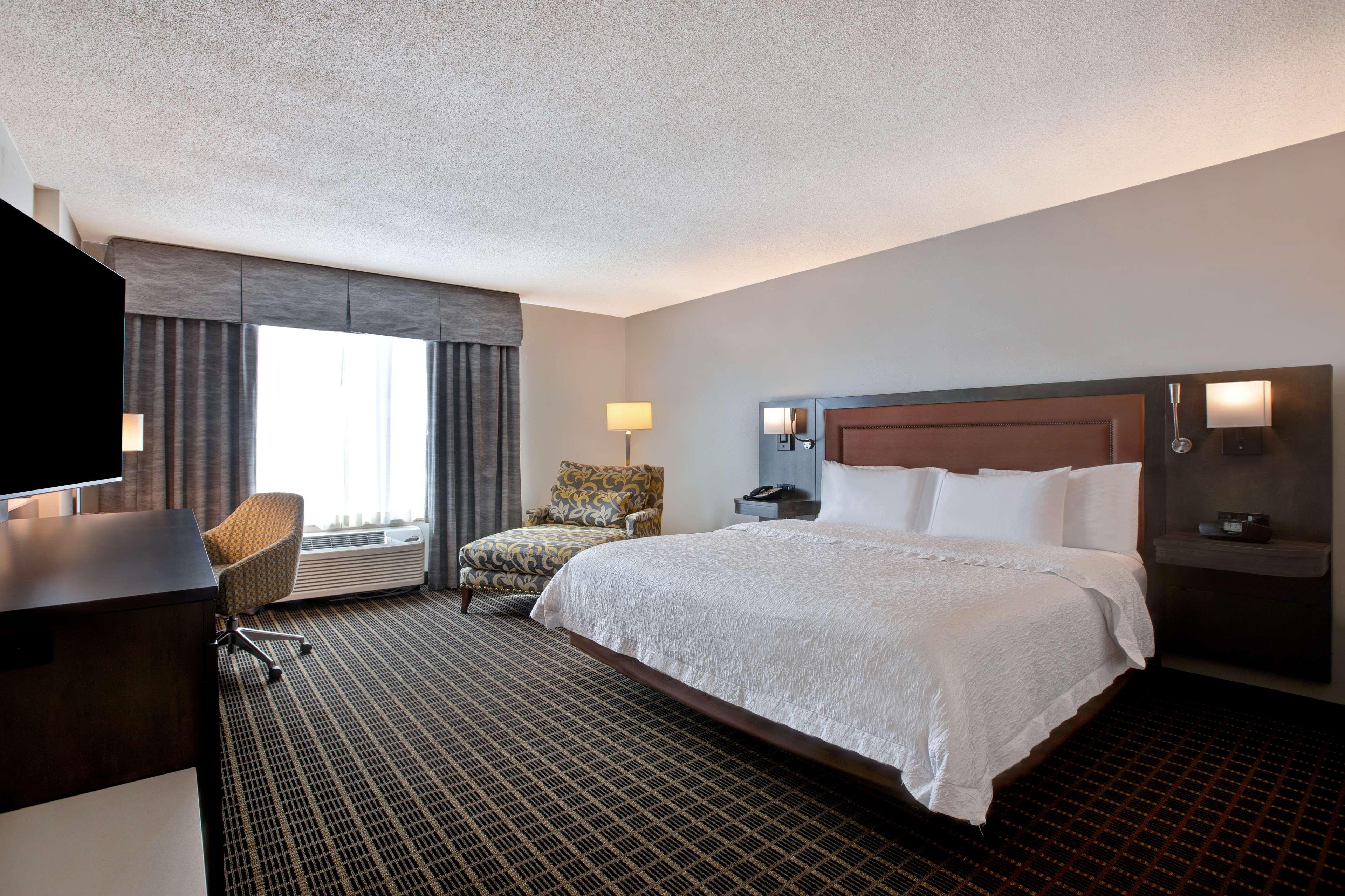 Hampton & Greenville-downtown-riverplace 3*