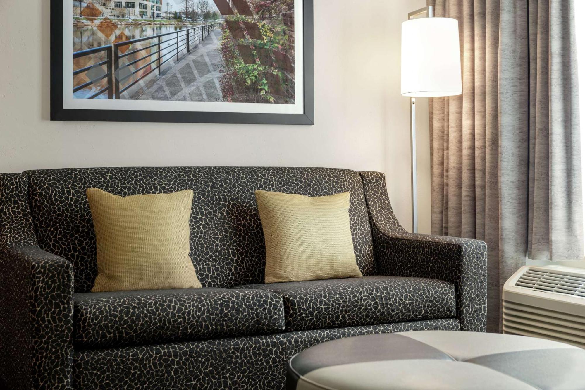 Hotel Hampton & Greenville-downtown-riverplace Greenville